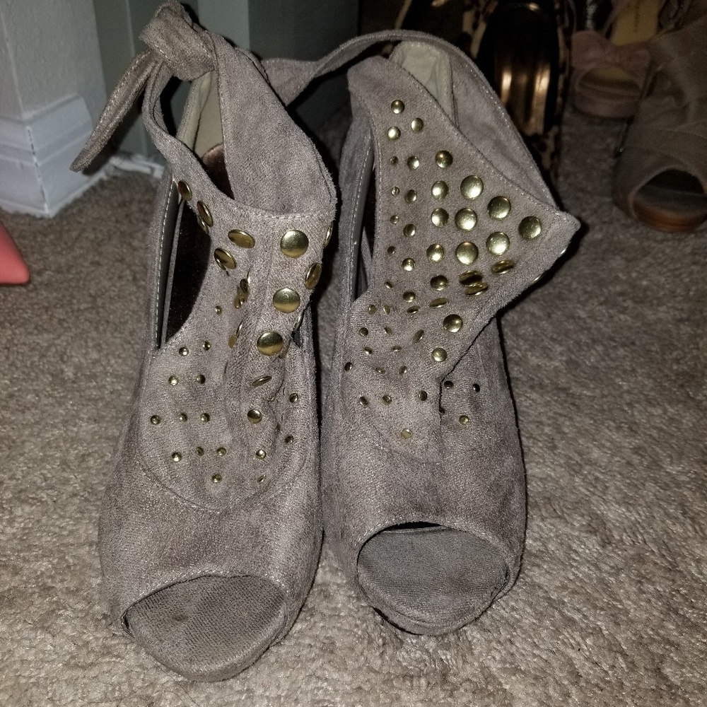 Size 8 Heels